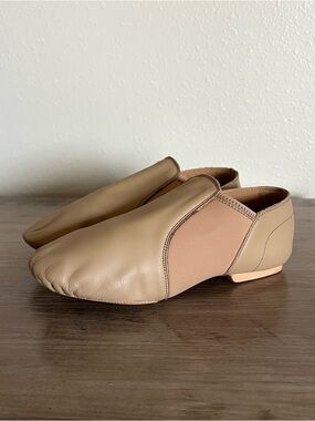 Stelle Jazz Dance Shoes  (Tan, 5M B) Big Kid Size 5 Leather Upper Slip On *READ